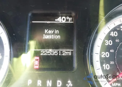 2014 Ram 1500 Tradesman из США, поврежденный, VIN 3C6JR6DT1EG100832